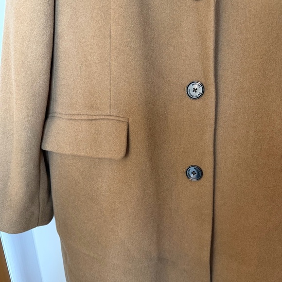 Michaels Kors Wool Blend Structured Tan Peacoat with Lining and Pockets Warm - Picture 16 of 16
